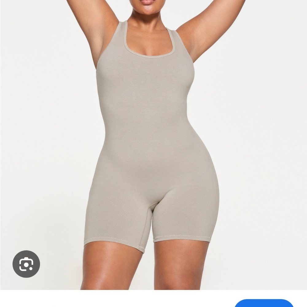 Skims mid thigh  stone Bodysuit racer back size 2xl